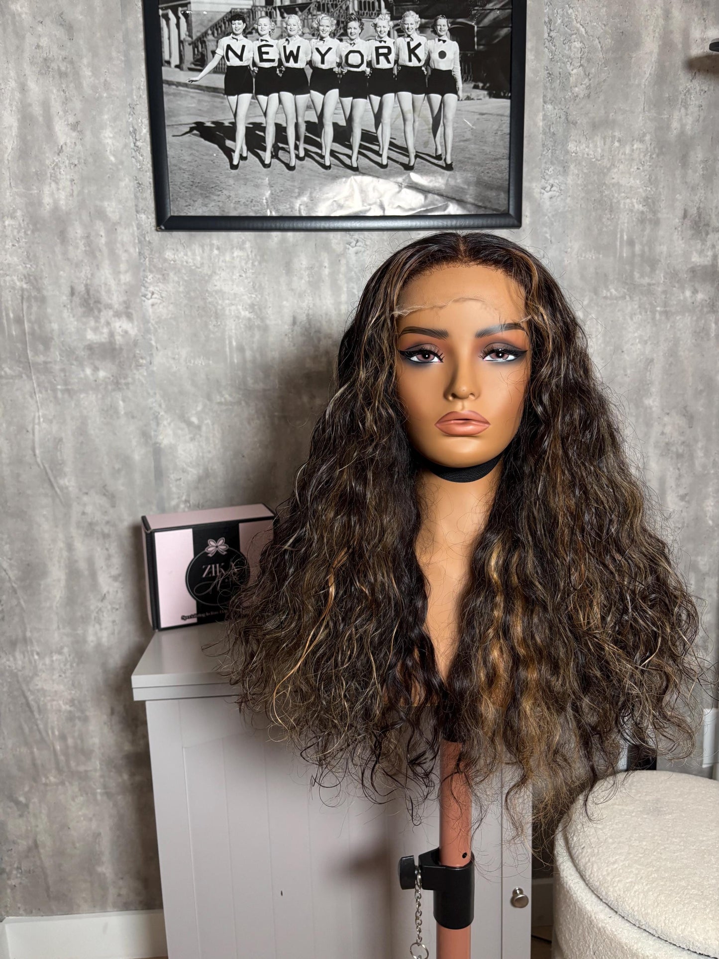 Raw Indian Natural Wavy| 5x5 HD Closure  | brown / blonde highlights